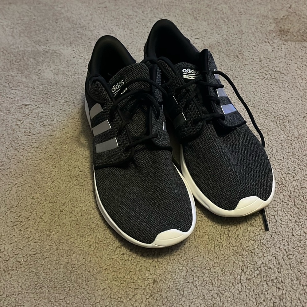 I am selling some nice running adidas shoes